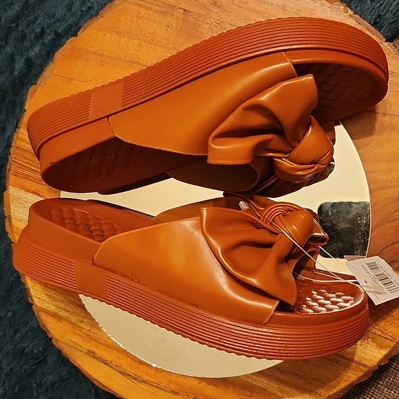 NWT Rouge Tied Front Bow Sandals 7.5 Slides - Picture 8 of 12